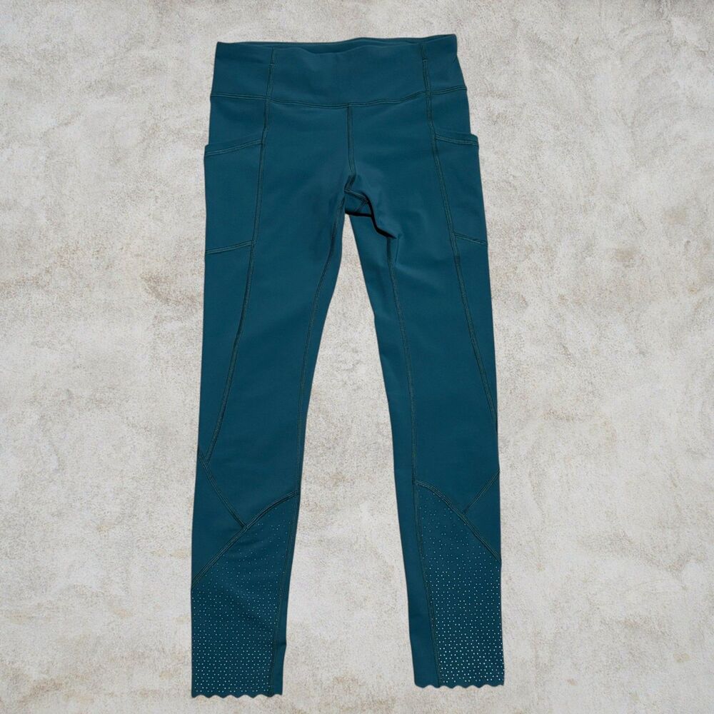 Lululemon Blue Women's Leggings Tight Stuff 25" Size 4